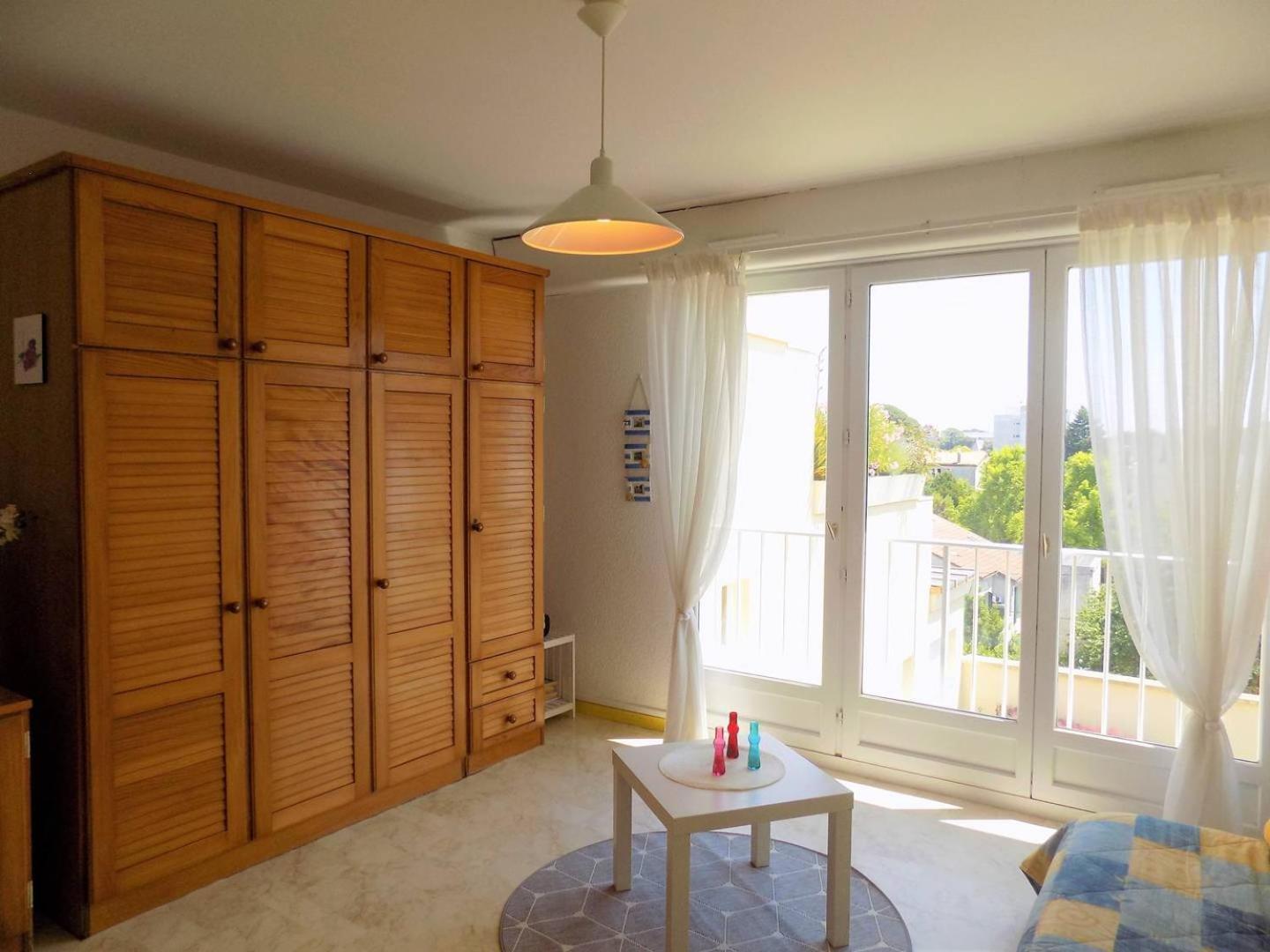 Royan - Studio Lumineux Au Calme - 30M De La Plage - Quartier Du Parc المظهر الخارجي الصورة
